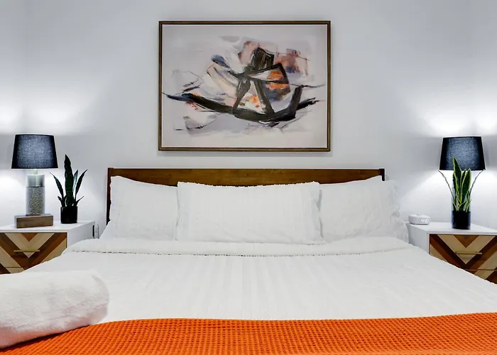 Artsy - A Birdy Vacation Rental